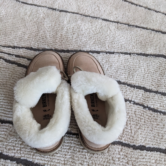 Too tight for my feet. Tan, shearling lined, lace up. - Picture 2 of 3